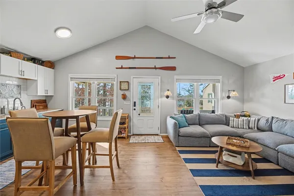 $299,900 | 135 Senecatu Drive, Waterloo, SC 29384