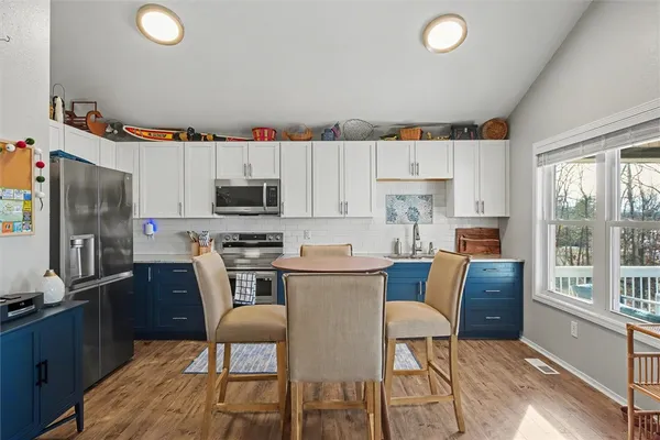 $299,900 | 135 Senecatu Drive, Waterloo, SC 29384