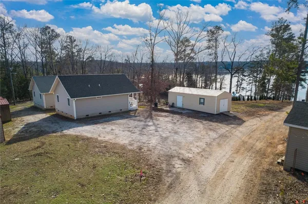 $299,900 | 135 Senecatu Drive, Waterloo, SC 29384