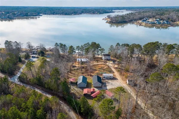 $299,900 | 135 Senecatu Drive, Waterloo, SC 29384