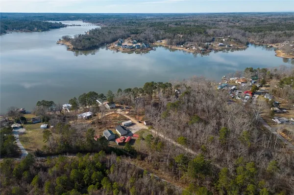 $299,900 | 135 Senecatu Drive, Waterloo, SC 29384