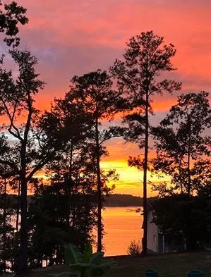 $299,900 | 135 Senecatu Drive, Waterloo, SC 29384