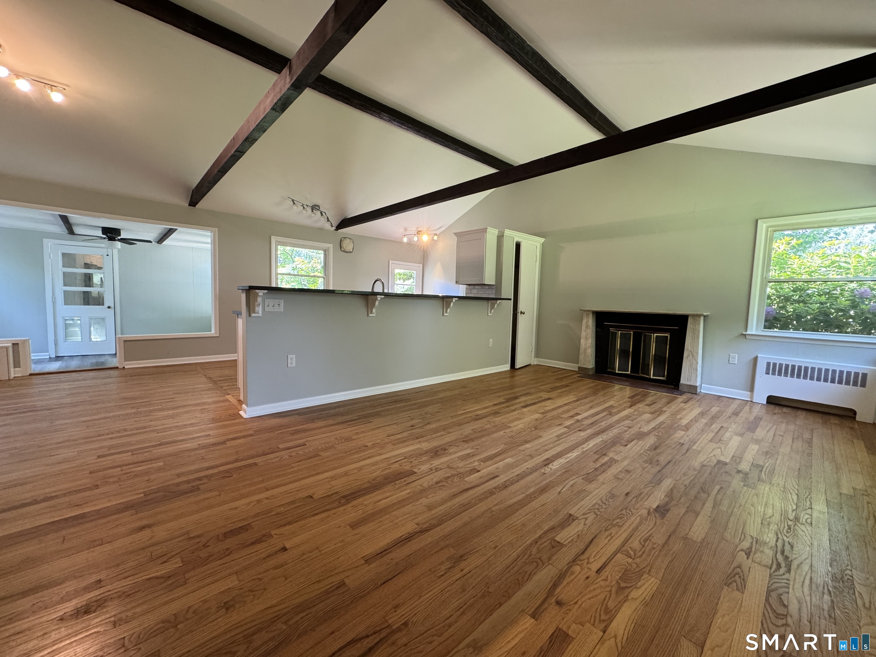 95 Riverside Drive Hamden, CT 06518 - Photo 7 of 26