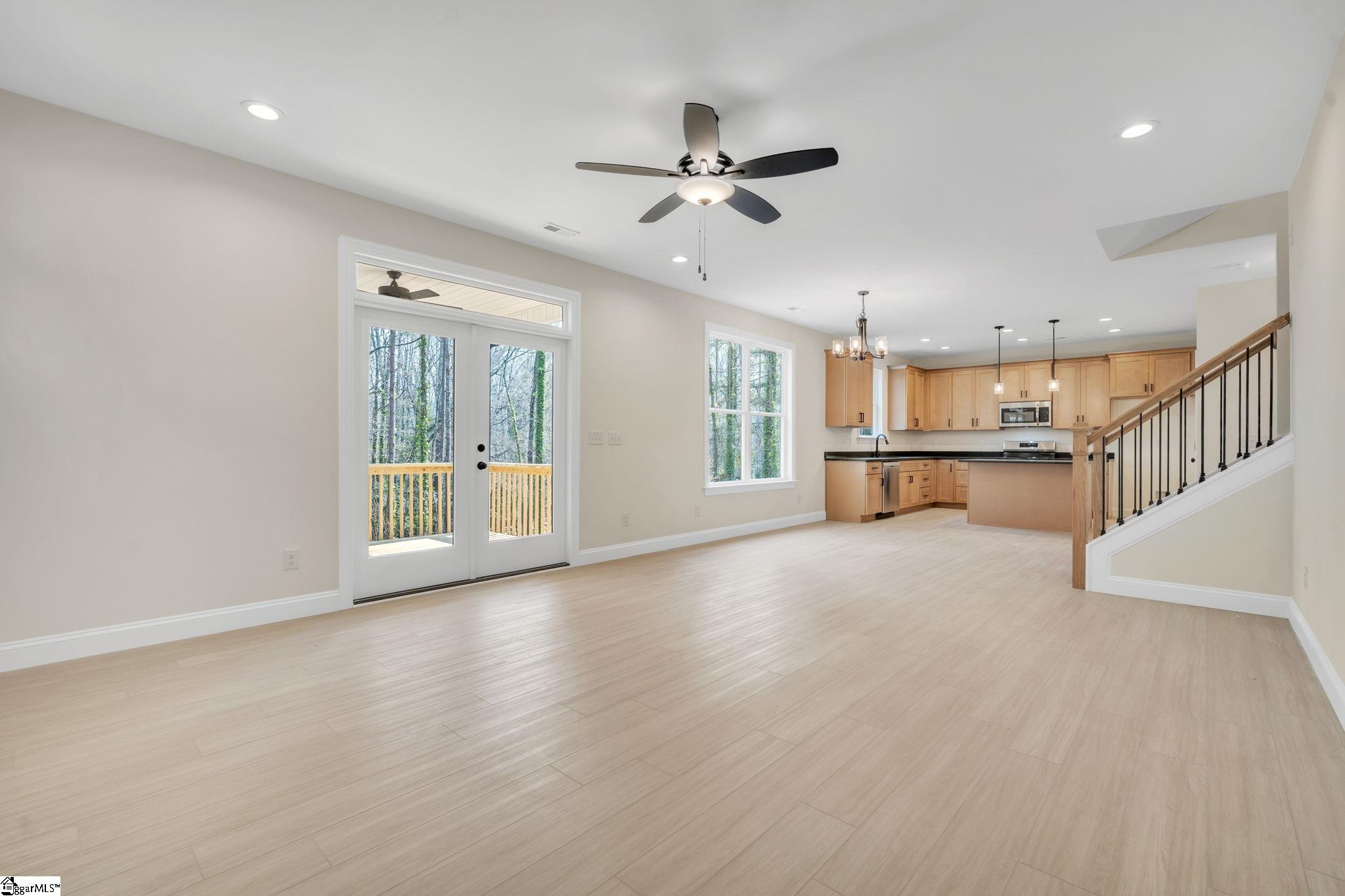 160 West Tyger Bridge Road Taylors, SC 29687 - Photo 3 of 25