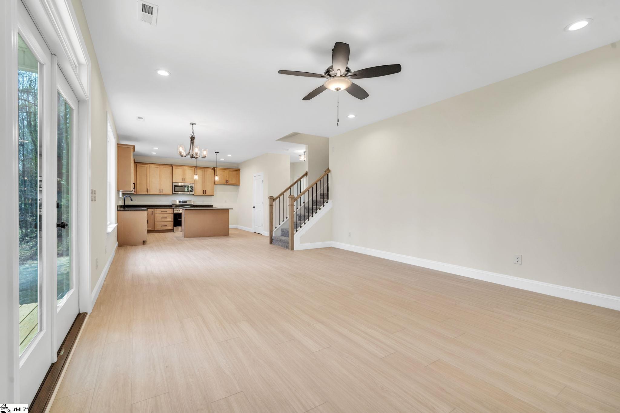 160 West Tyger Bridge Road Taylors, SC 29687 - Photo 4 of 25
