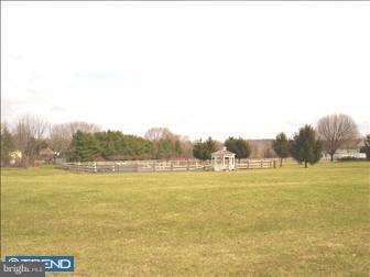 1090 Grenoble Road Warminster, PA 18974 - Photo 2 of 6 View