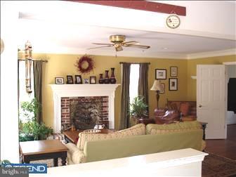 1090 Grenoble Road Warminster, PA 18974 - Photo 4 of 6 Family Room