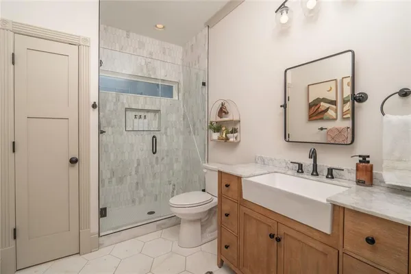 $1,600,000 | 463 East Valley Road Northeast, Rydal, GA 30171