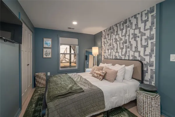 $1,600,000 | 463 East Valley Road Northeast, Rydal, GA 30171