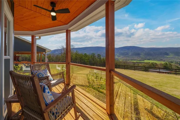 $1,600,000 | 463 East Valley Road Northeast, Rydal, GA 30171