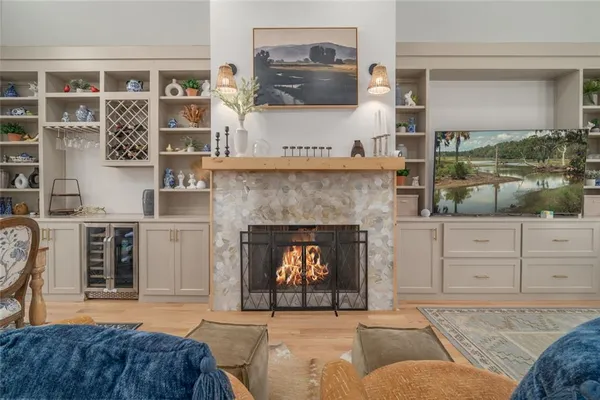 $1,600,000 | 463 East Valley Road Northeast, Rydal, GA 30171