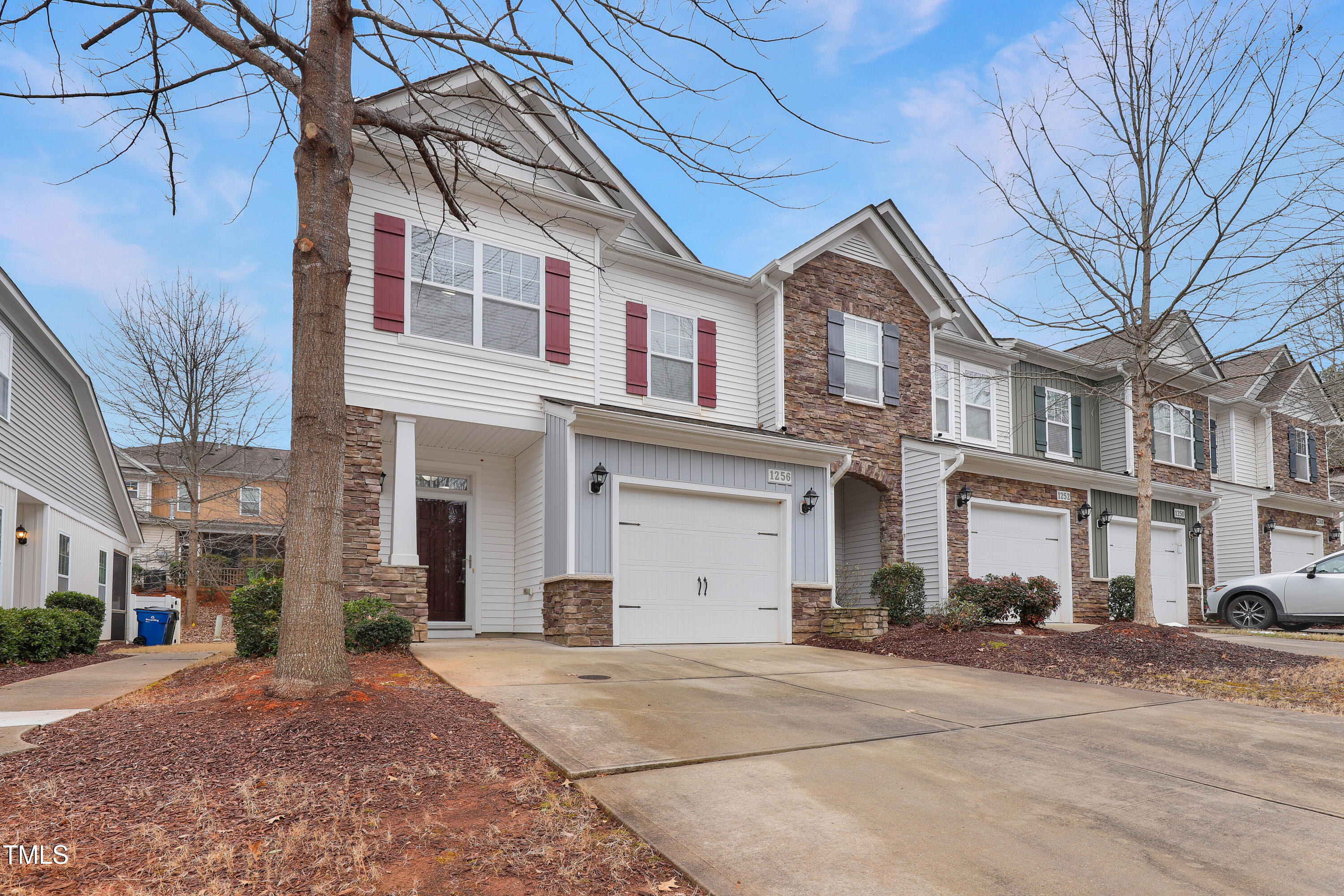 1256 Silver Beach Way Raleigh, NC 27606 - Photo 3 of 38 3