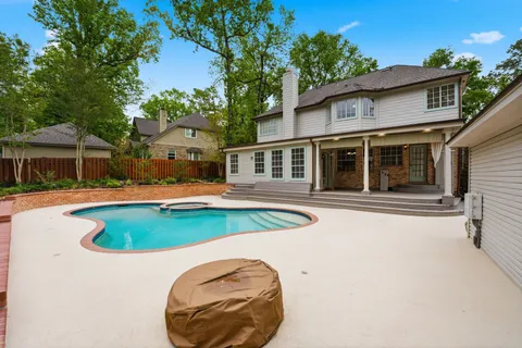 $625,000 | 34 Outervale Place, The Woodlands, TX 77381