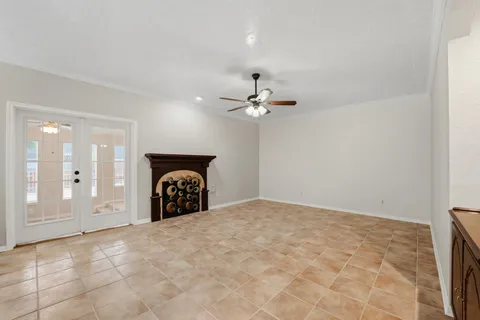 $625,000 | 34 Outervale Place, The Woodlands, TX 77381