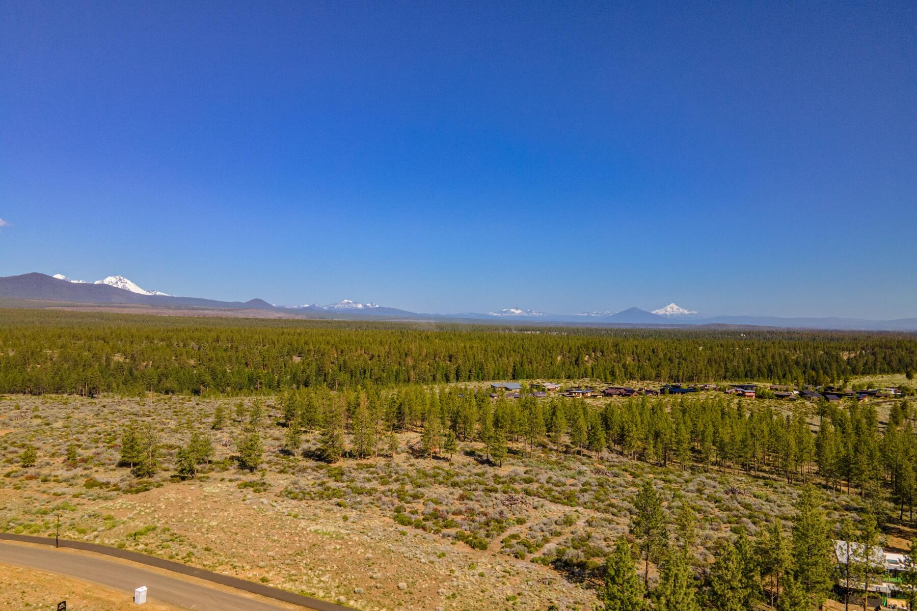 62545 Huntsman Loop Bend Bend, OR 97703 - Photo 5 of 21 batch_6