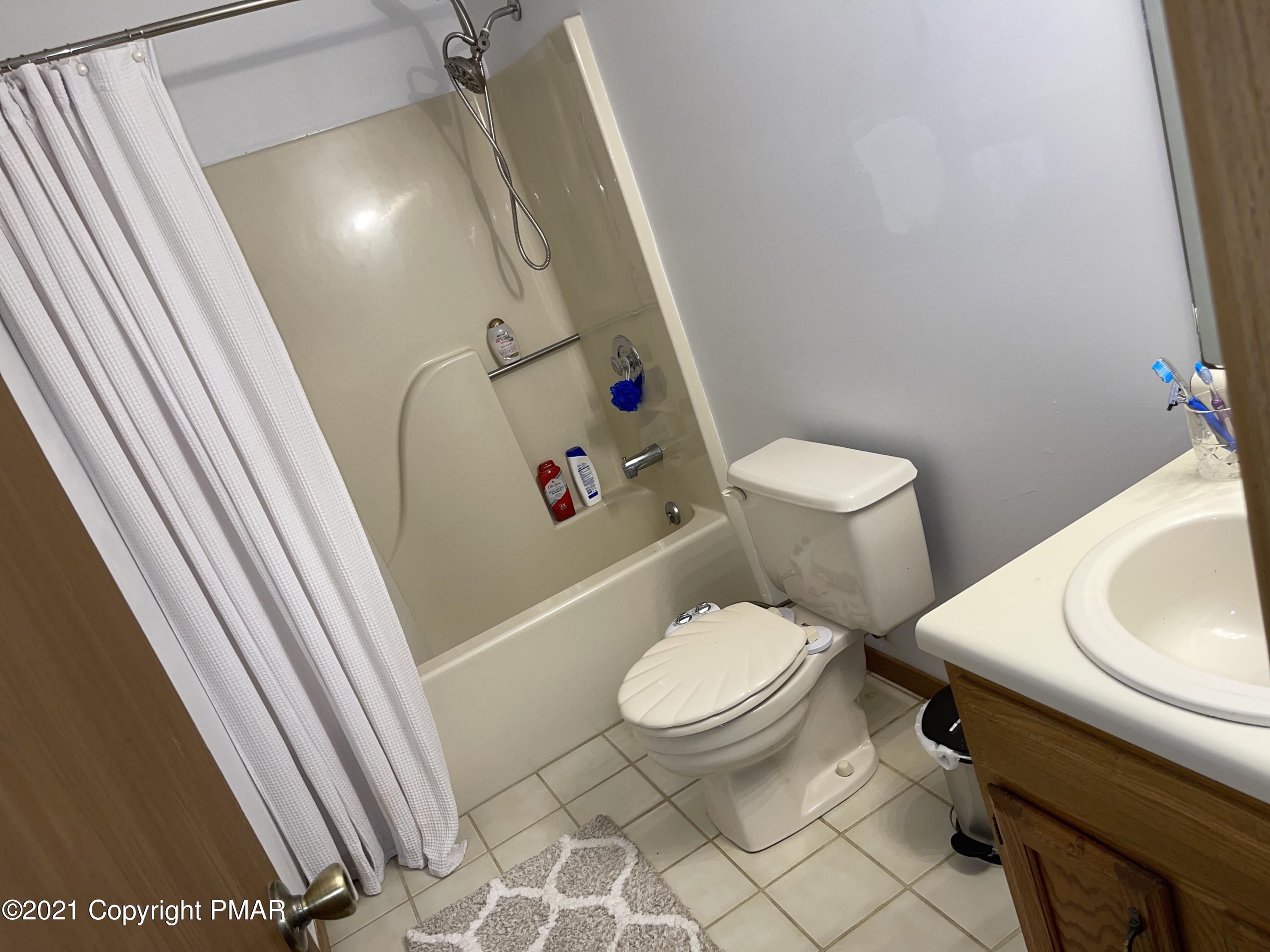 331 Crewe Court Bushkill, PA 18324 - Photo 18 of 30 Photo Jul 08, 3 53 57 PM