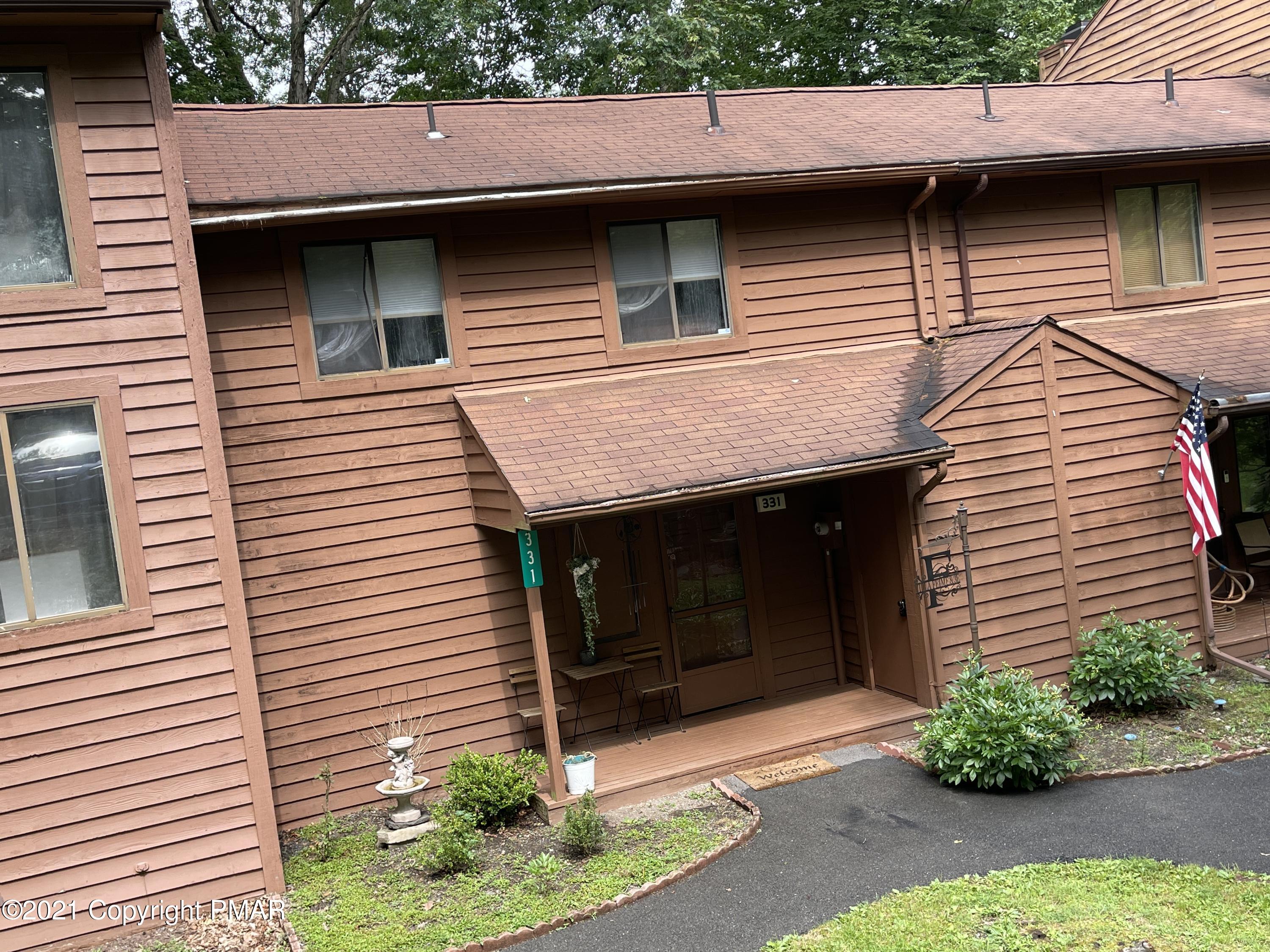 331 Crewe Court Bushkill, PA 18324 - Photo 3 of 30 Photo Jul 08, 3 36 30 PM