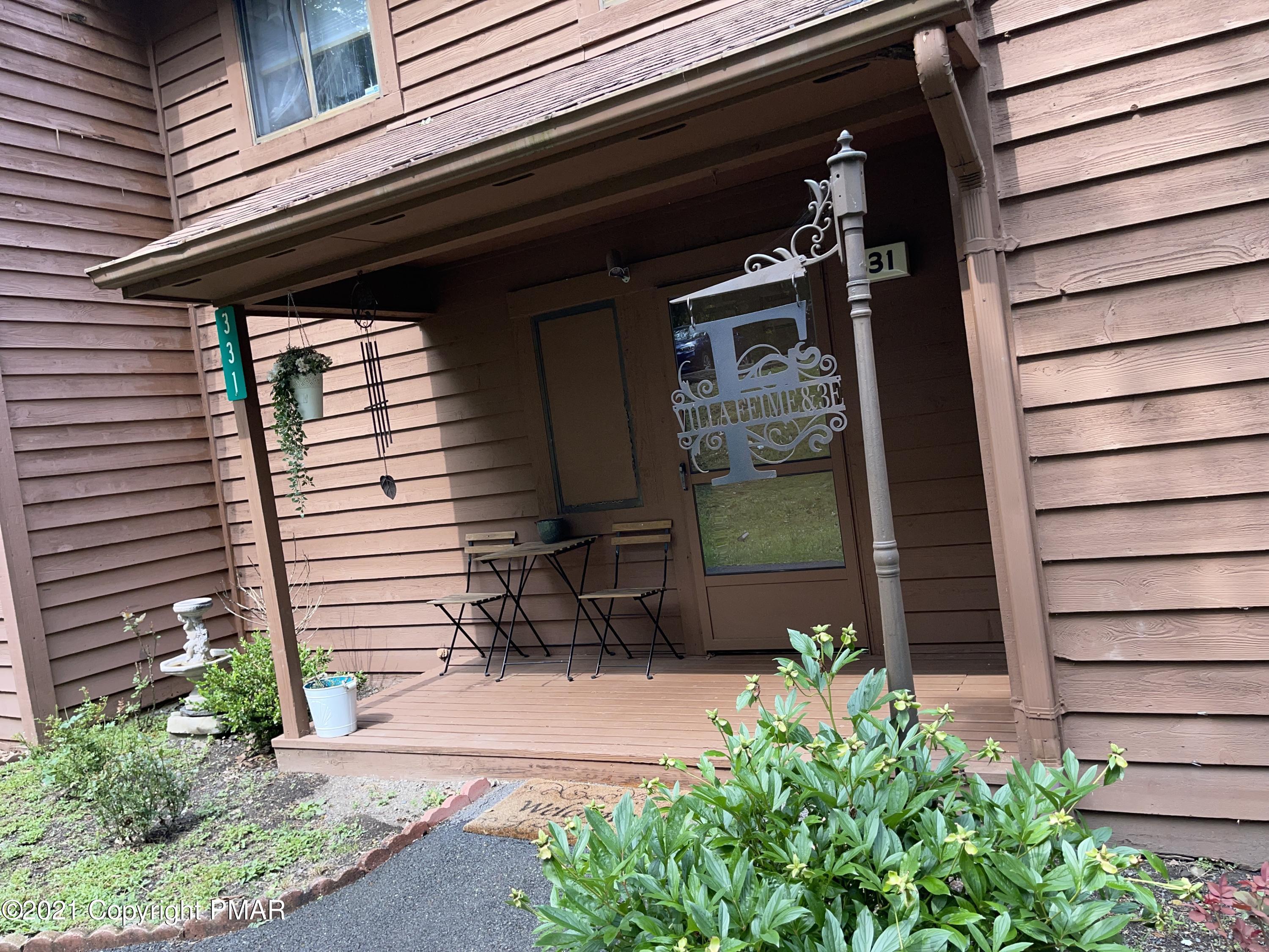 331 Crewe Court Bushkill, PA 18324 - Photo 4 of 30 Photo Jul 08, 3 37 23 PM