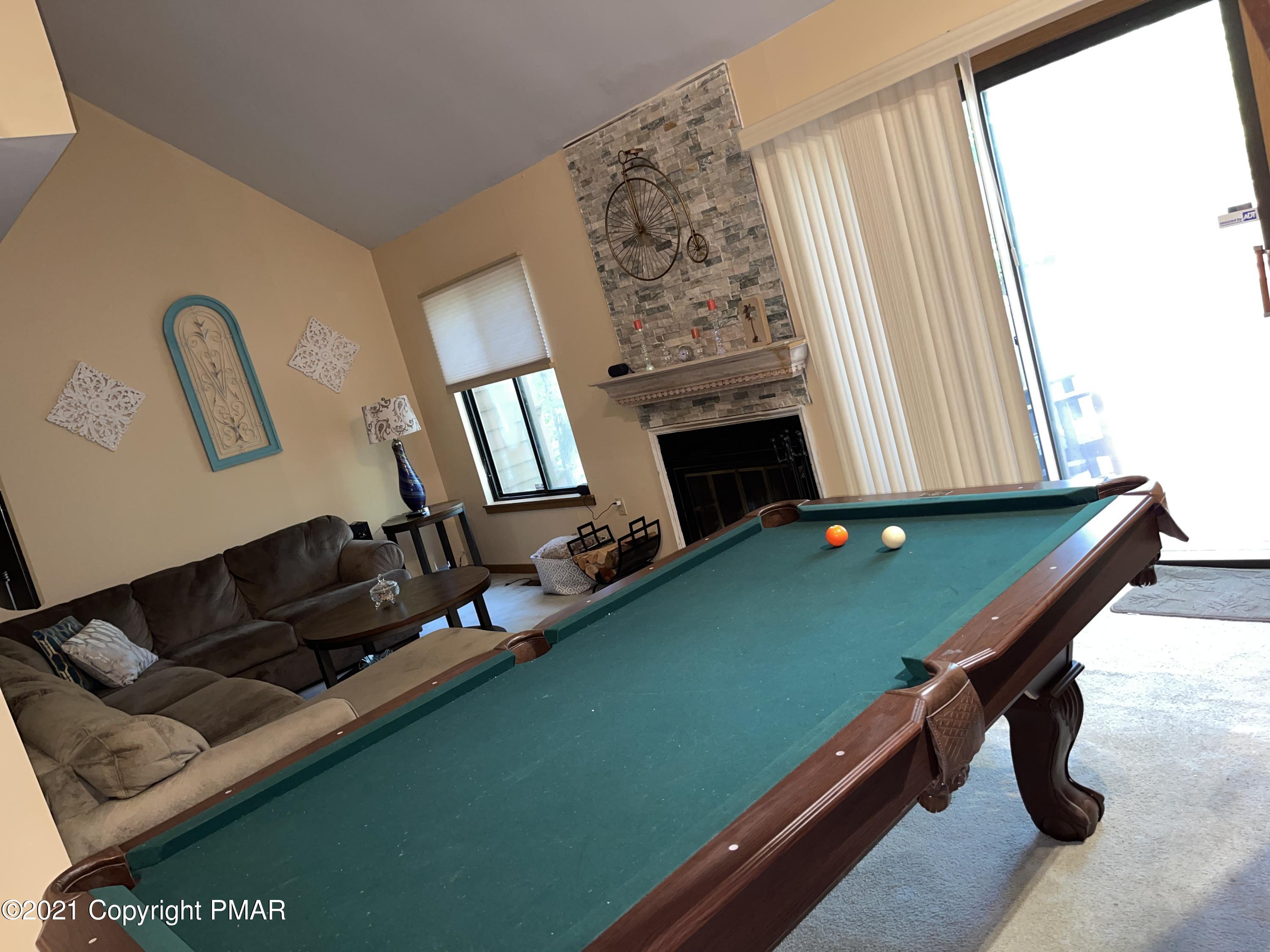 331 Crewe Court Bushkill, PA 18324 - Photo 8 of 30 Photo Jul 08, 3 50 33 PM