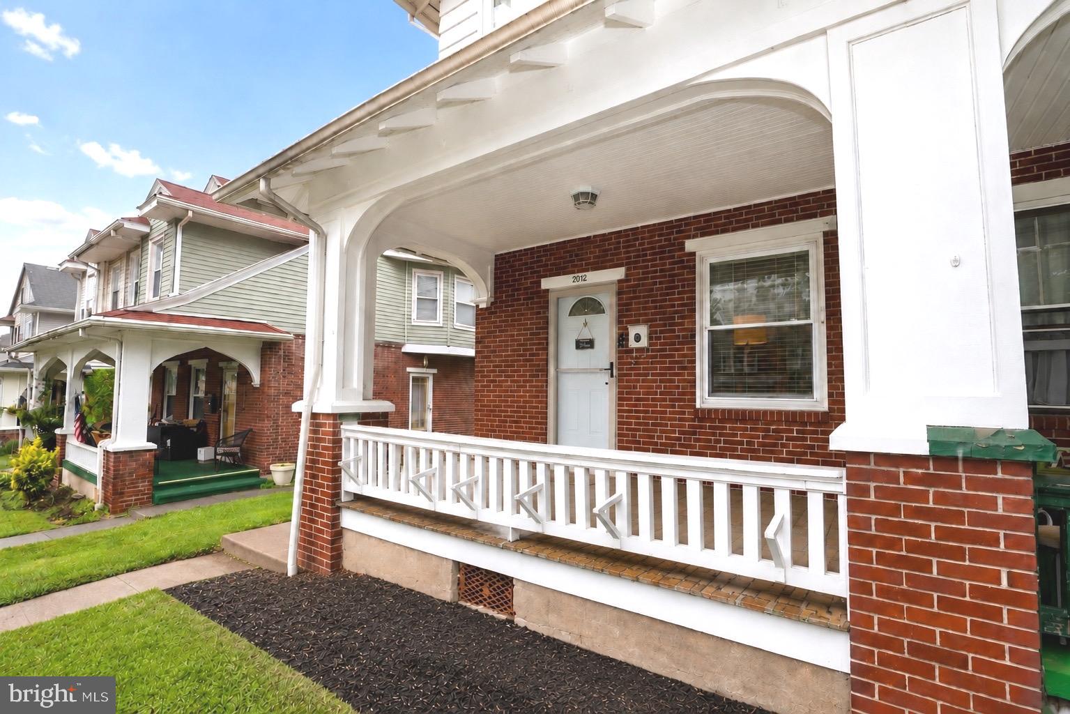 2012 Bellevue Road Harrisburg, PA 17104 - Photo 4 of 32 Gallery Image 4