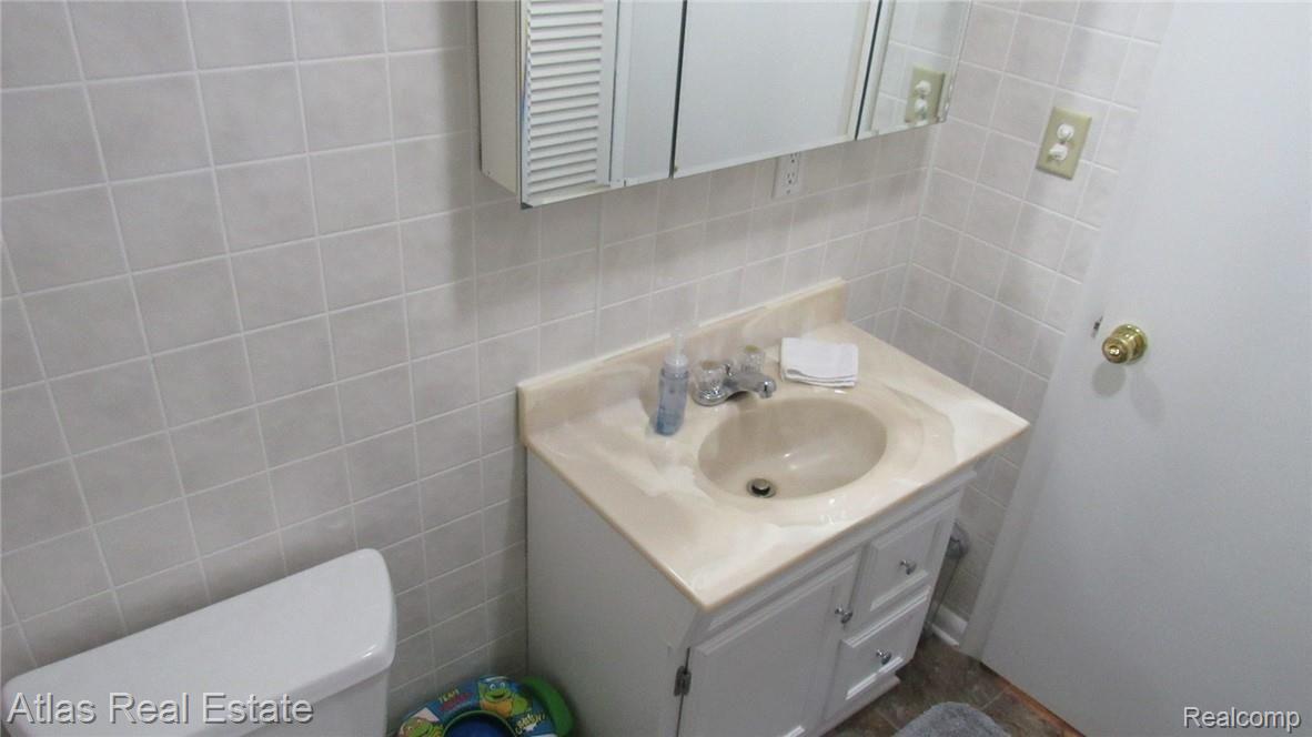 13723 Block Road Birch Run, MI 48415 - Photo 28 of 35 IMG_0728.JPG