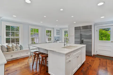 $1,950,000 | 215 Old Post Road, Fairfield, CT 06824
