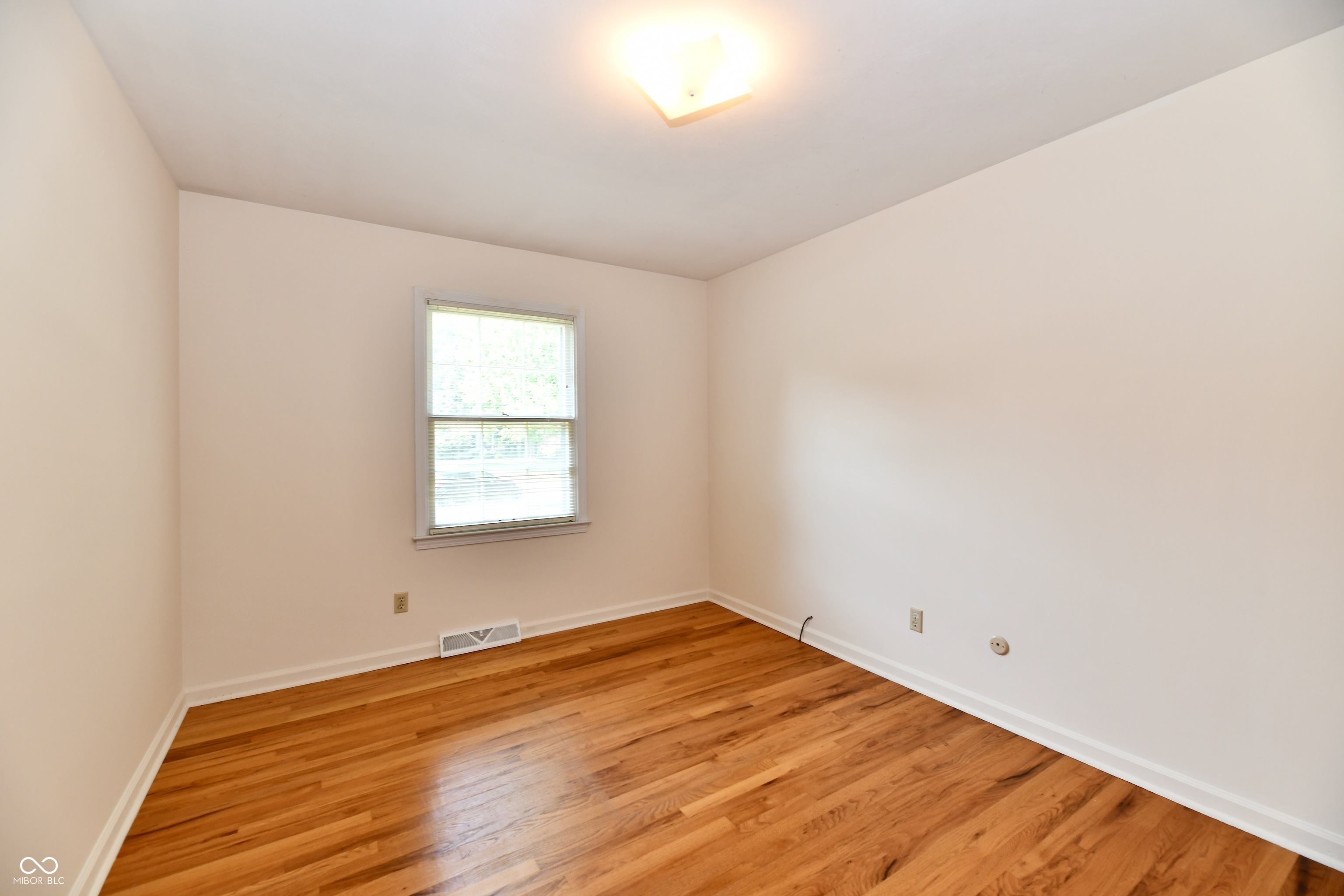 8340 Los Robles Road Fishers, IN 46038 - Photo 26 of 38 Gallery Image 26