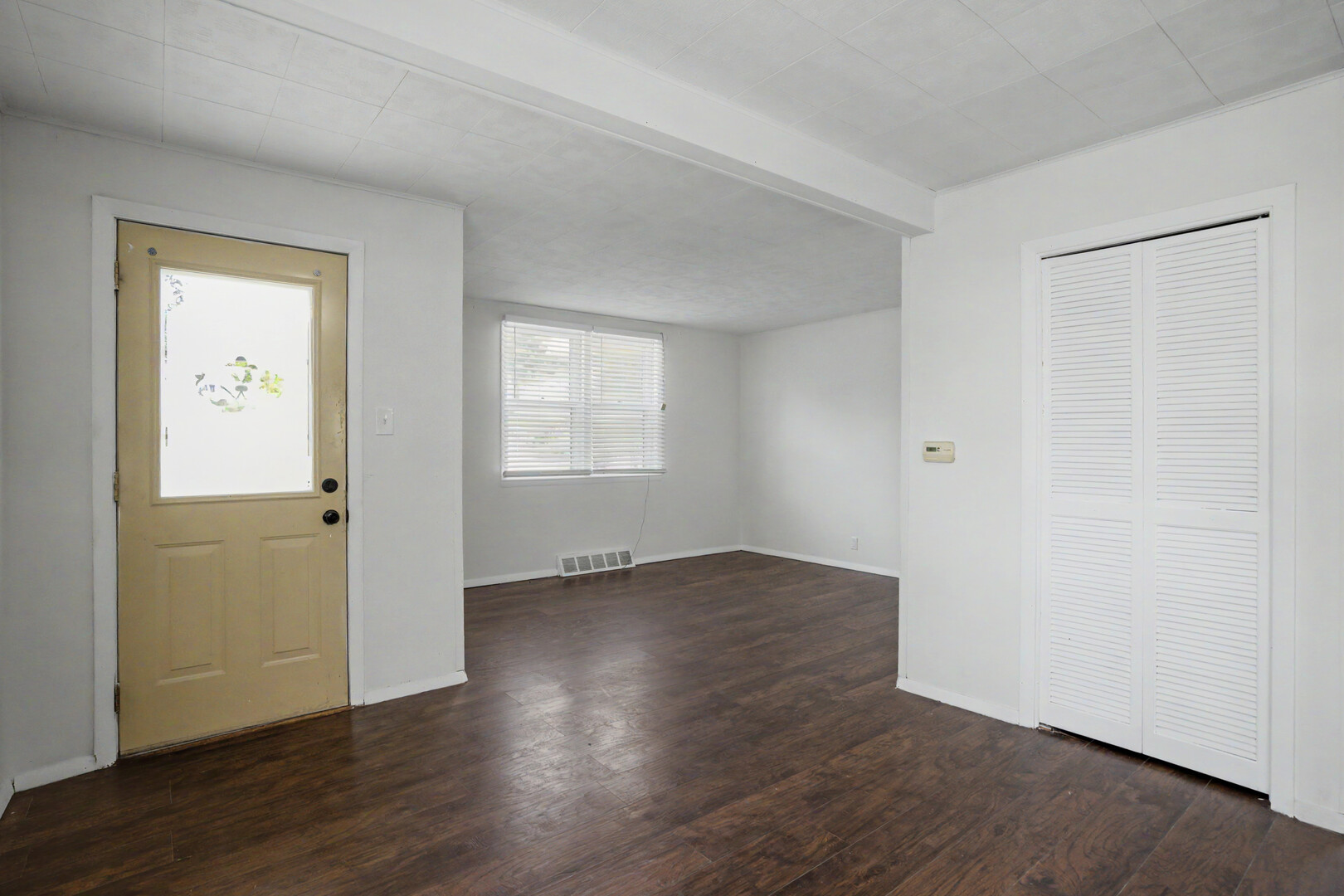 1713 North 5th Street Clinton, IA 52732 - Photo 4 of 24