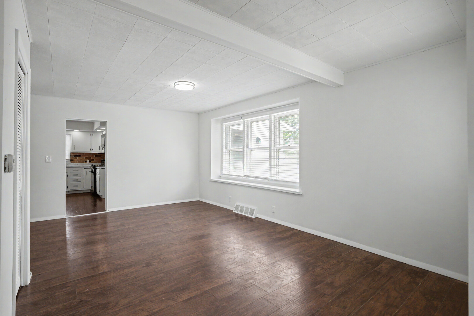 1713 North 5th Street Clinton, IA 52732 - Photo 6 of 24