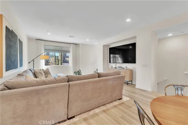 $695,000 | 27582 Manzanita Way, Valencia, CA 91381