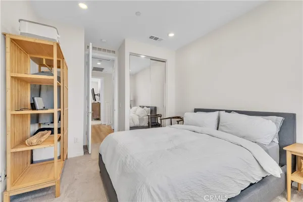 $695,000 | 27582 Manzanita Way, Valencia, CA 91381