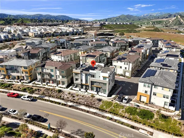 $695,000 | 27582 Manzanita Way, Valencia, CA 91381