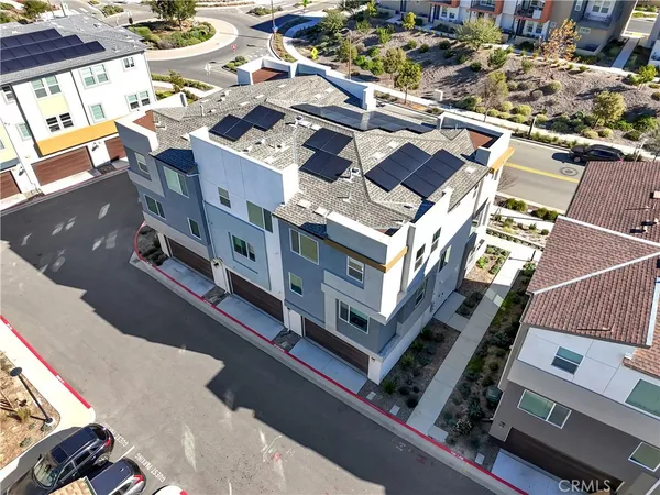 $695,000 | 27582 Manzanita Way, Valencia, CA 91381