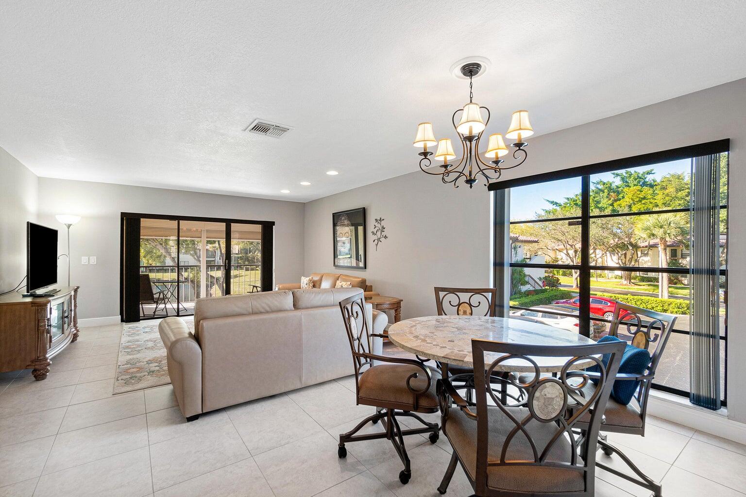 21863 Arriba Real, Unit 8K Boca Raton, FL 33433 - Photo 10 of 26 DINING ROOM-LIVING ROOM