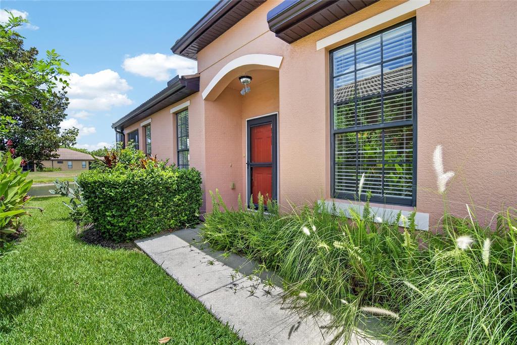 132 Shell Falls Drive Apollo Beach, FL 33572 - Photo 3 of 97