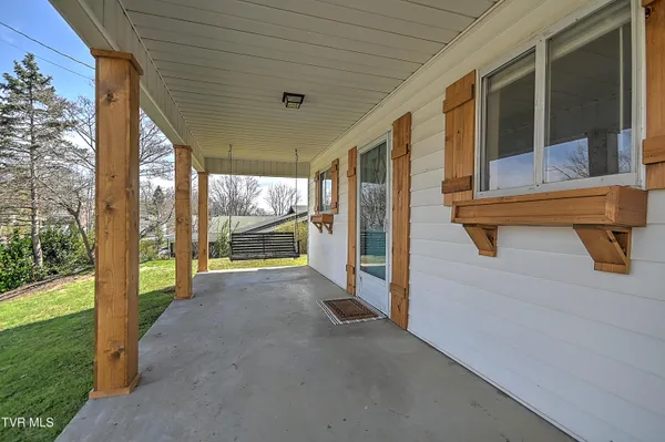 $139,900 | 2228 High Street, Bristol, VA 24201