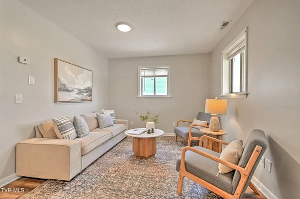 $139,900 | 2228 High Street, Bristol, VA 24201