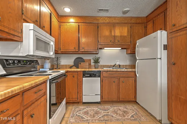 $139,900 | 2228 High Street, Bristol, VA 24201