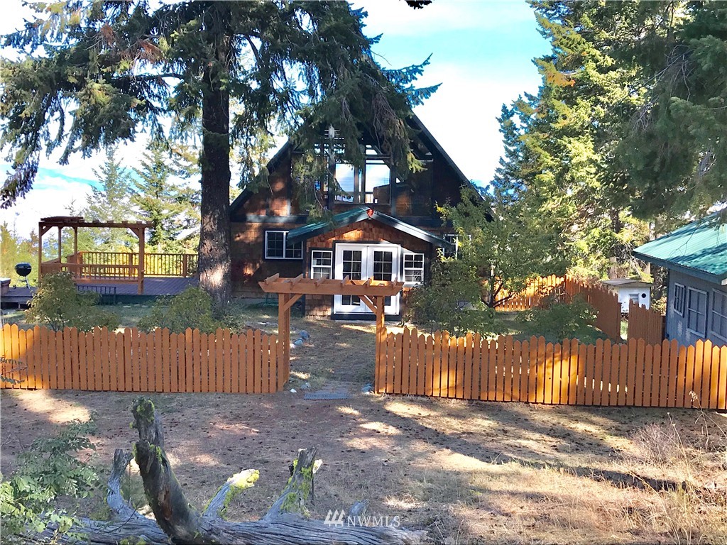 100 Moon Valley Road East Wenatchee, WA 98802 - Photo 1 of 25 Gallery Image 1