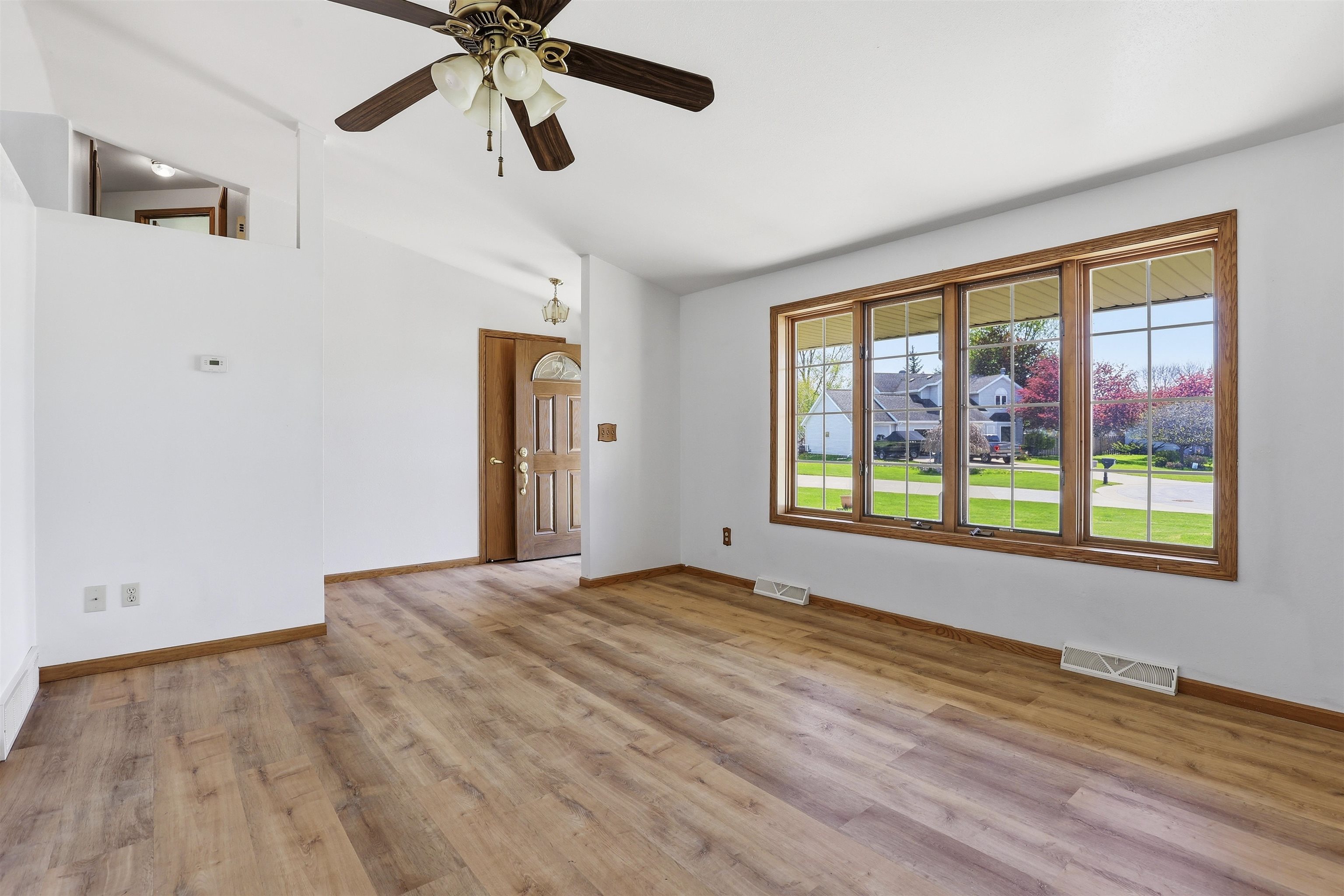 W2944 Northbrook Court Appleton, WI 54915 - Photo 12 of 35