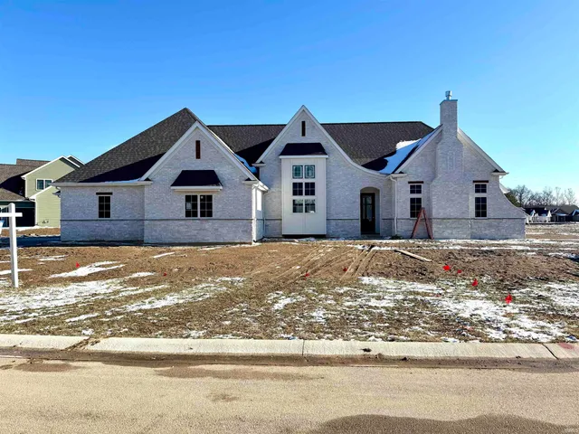 $979,900 | 470 Basalt Drive, Huntertown, IN 46748