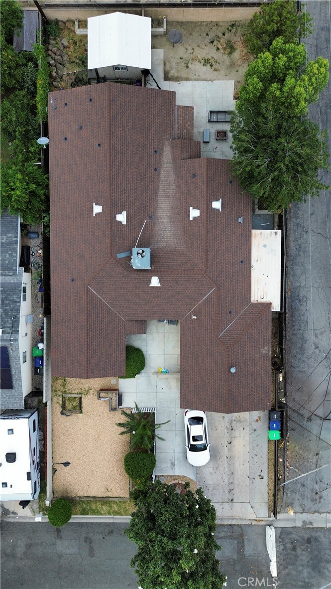 1896 Maryvale Lane Hemet, CA 92544 - Photo 30 of 33 an aerial view of residential houses with outdoor space and parking