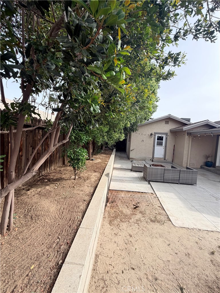 1896 Maryvale Lane Hemet, CA 92544 - Photo 32 of 33 a front view of a house with a yard