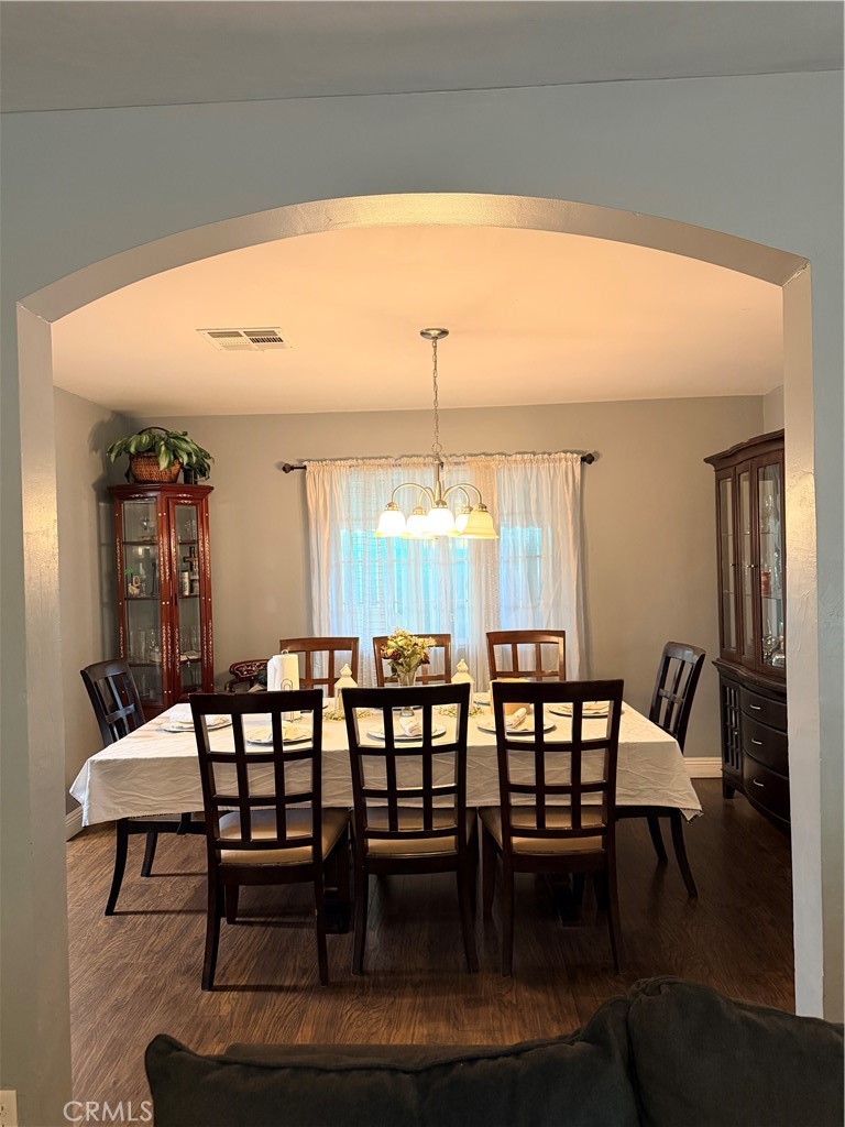 1896 Maryvale Lane Hemet, CA 92544 - Photo 7 of 33 a dining room with furniture and window