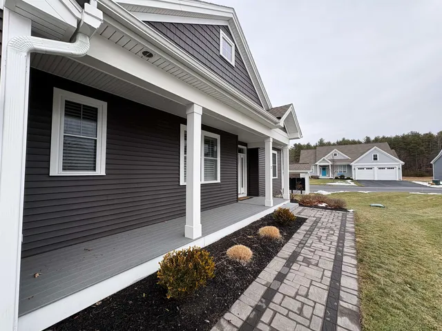 $849,900 | 3 Testament Circle, Unit 11, Nashua, NH 03062