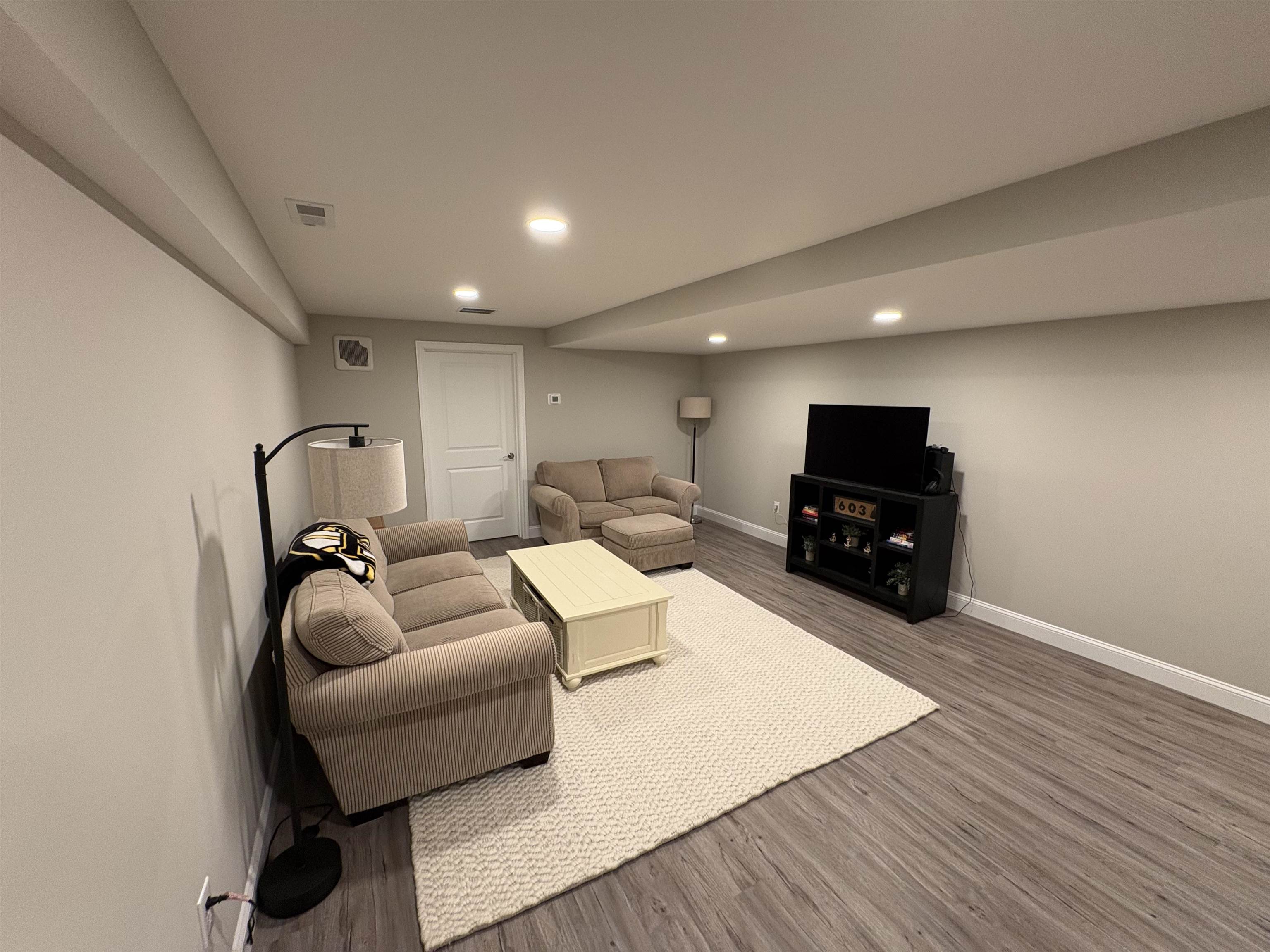 3 Testament Circle, Unit 11 Nashua, NH 03062 - Photo 41 of 45