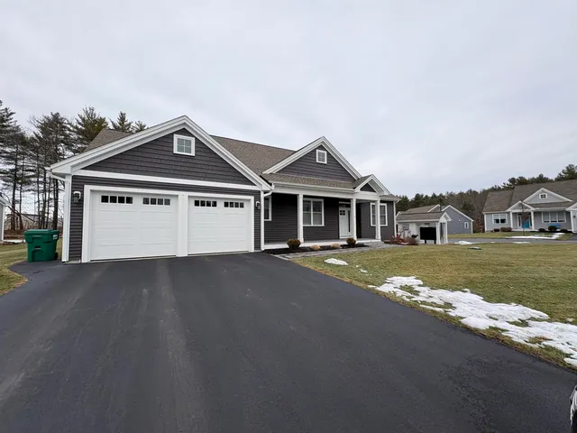 $849,900 | 3 Testament Circle, Unit 11, Nashua, NH 03062