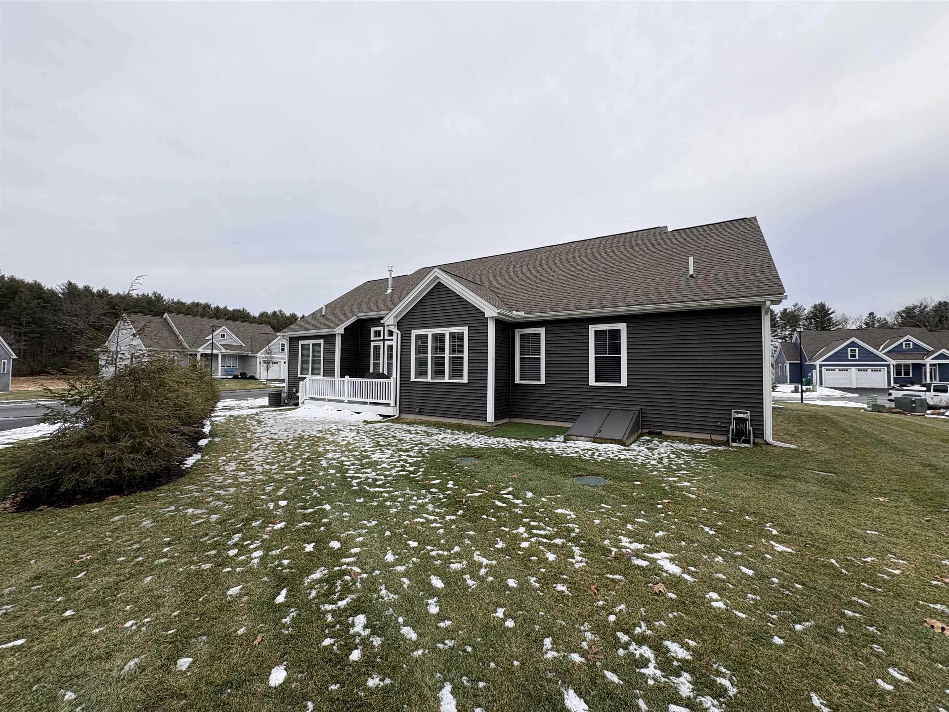 3 Testament Circle, Unit 11 Nashua, NH 03062 - Photo 8 of 45