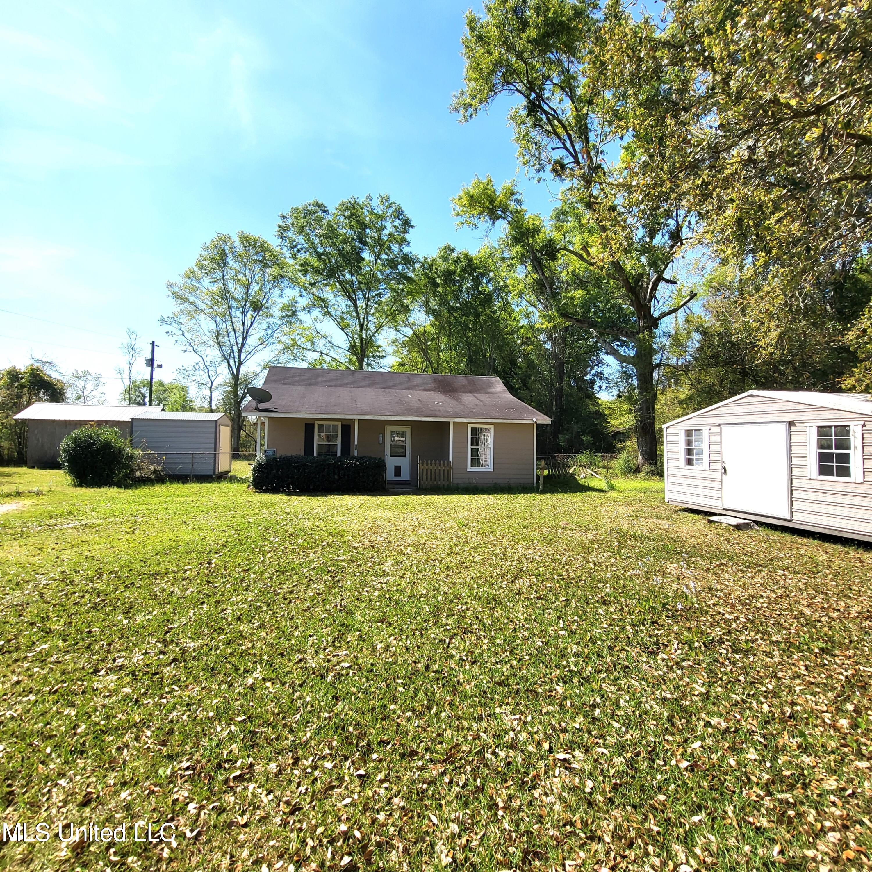 8804 Frank Snell Road Moss Point, MS 39562 - Photo 14 of 18 20220404_105015