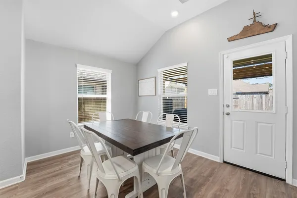 $2,100 | 16119 Barge Way, Crosby, TX 77532